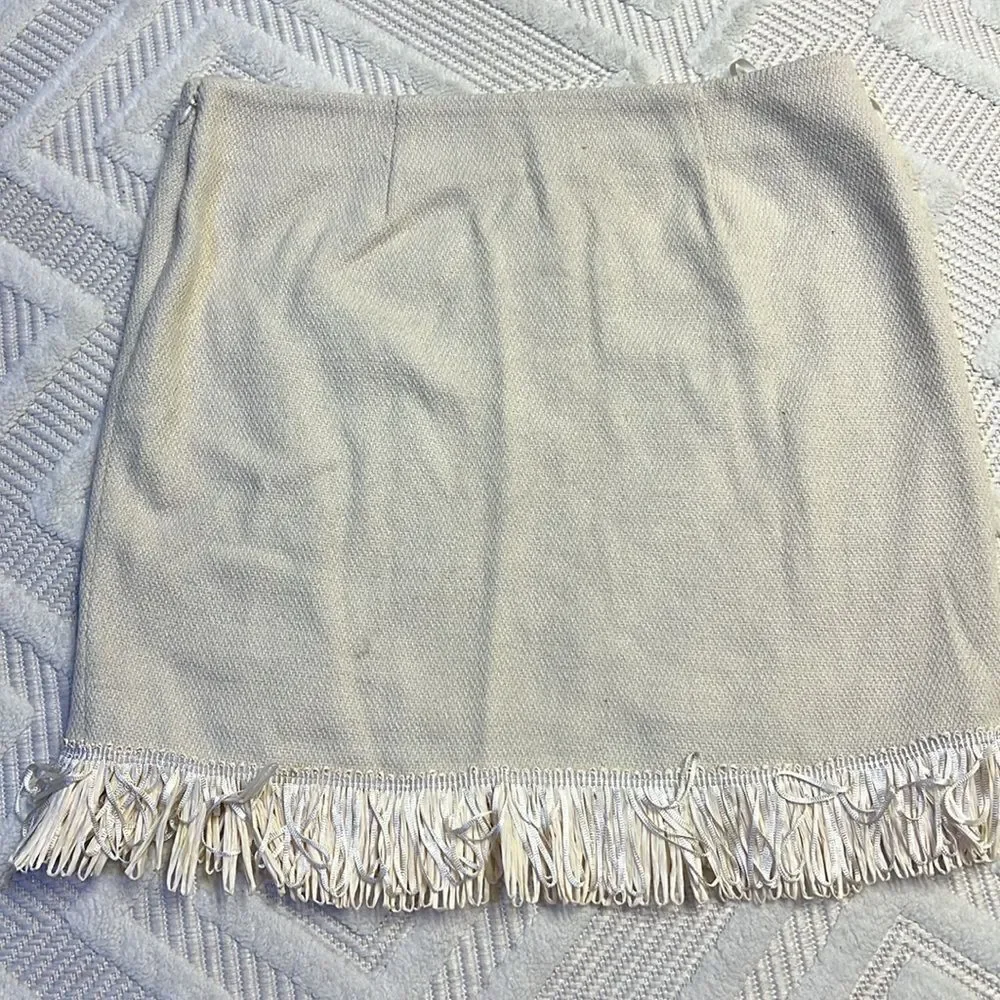 BOSTON PROPER - Floral Embroidered Raffia Fringe Mini Skirt Black/Ecru